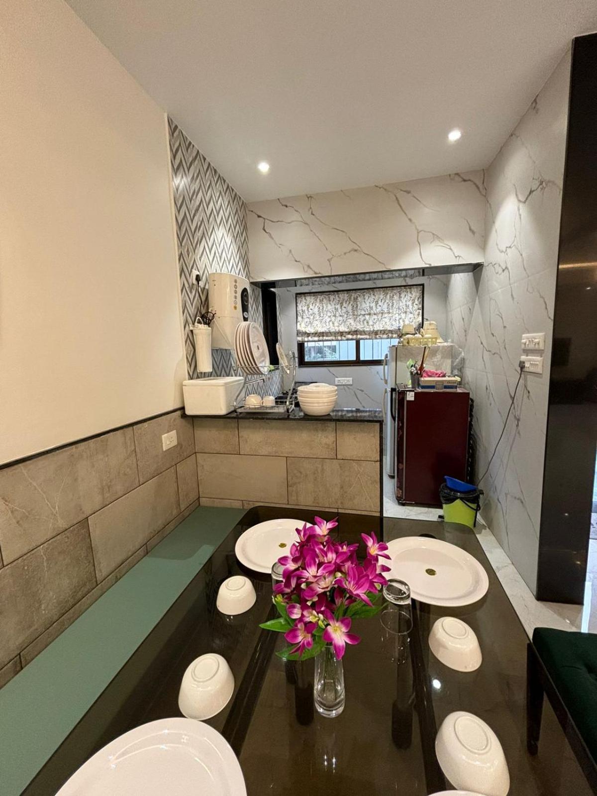 로나발라 Ll Golden Leaf Ll 3Bhk Ll Ac Ll 빌라 외부 사진